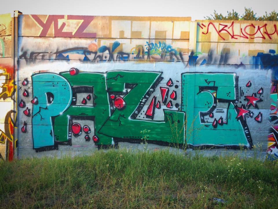 Graffiti Wall in Budapest - Photo by pazh