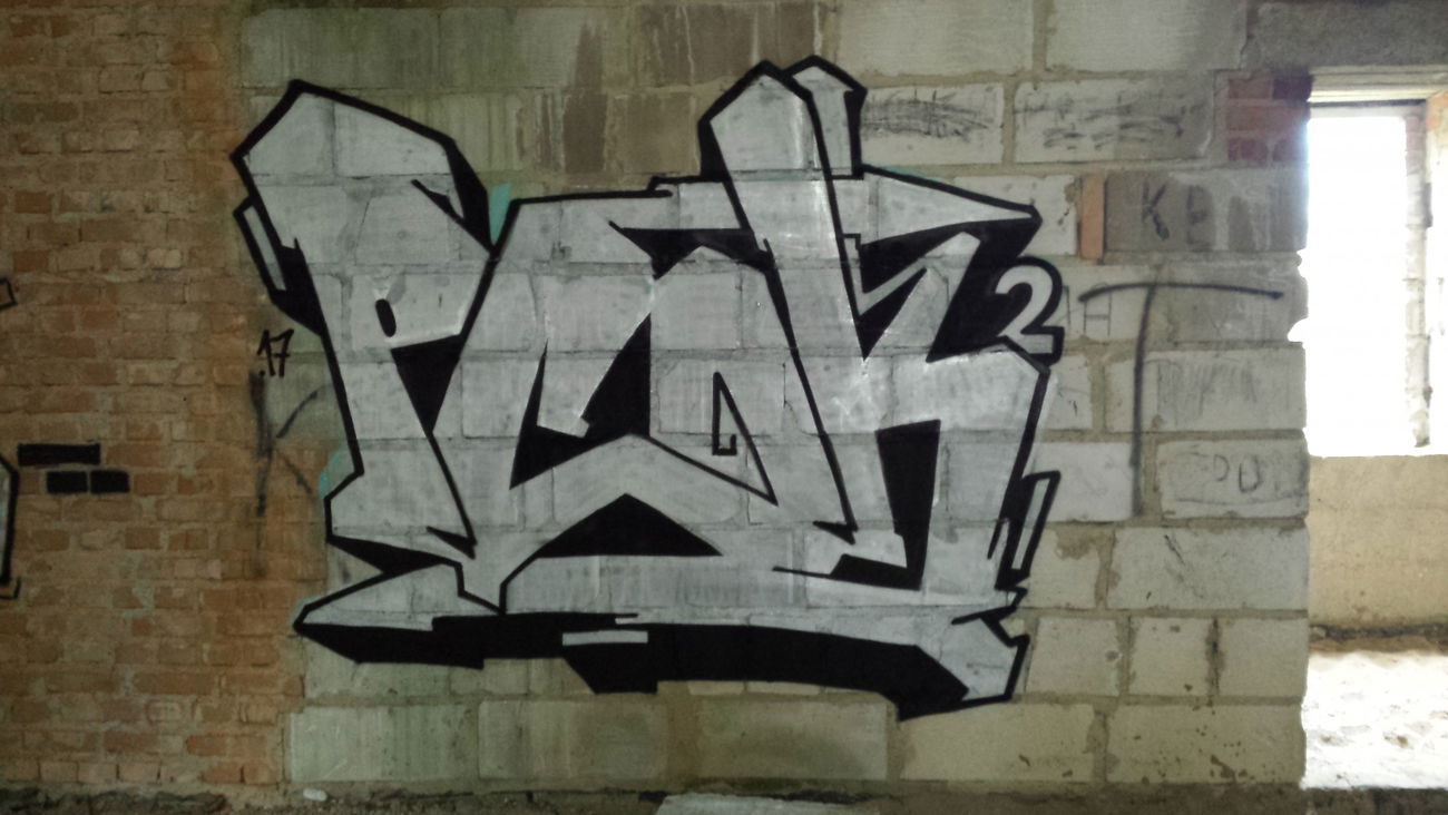 Graffiti Bombing - Photo by pcok2 - pcok2, oc, ocrew (2017)