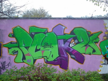 Graffiti Wall in Nowy Tomy?l - Photo by pcok2