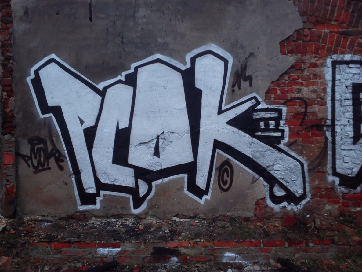 Graffiti Bombing - Photo by pcok2 (2014)