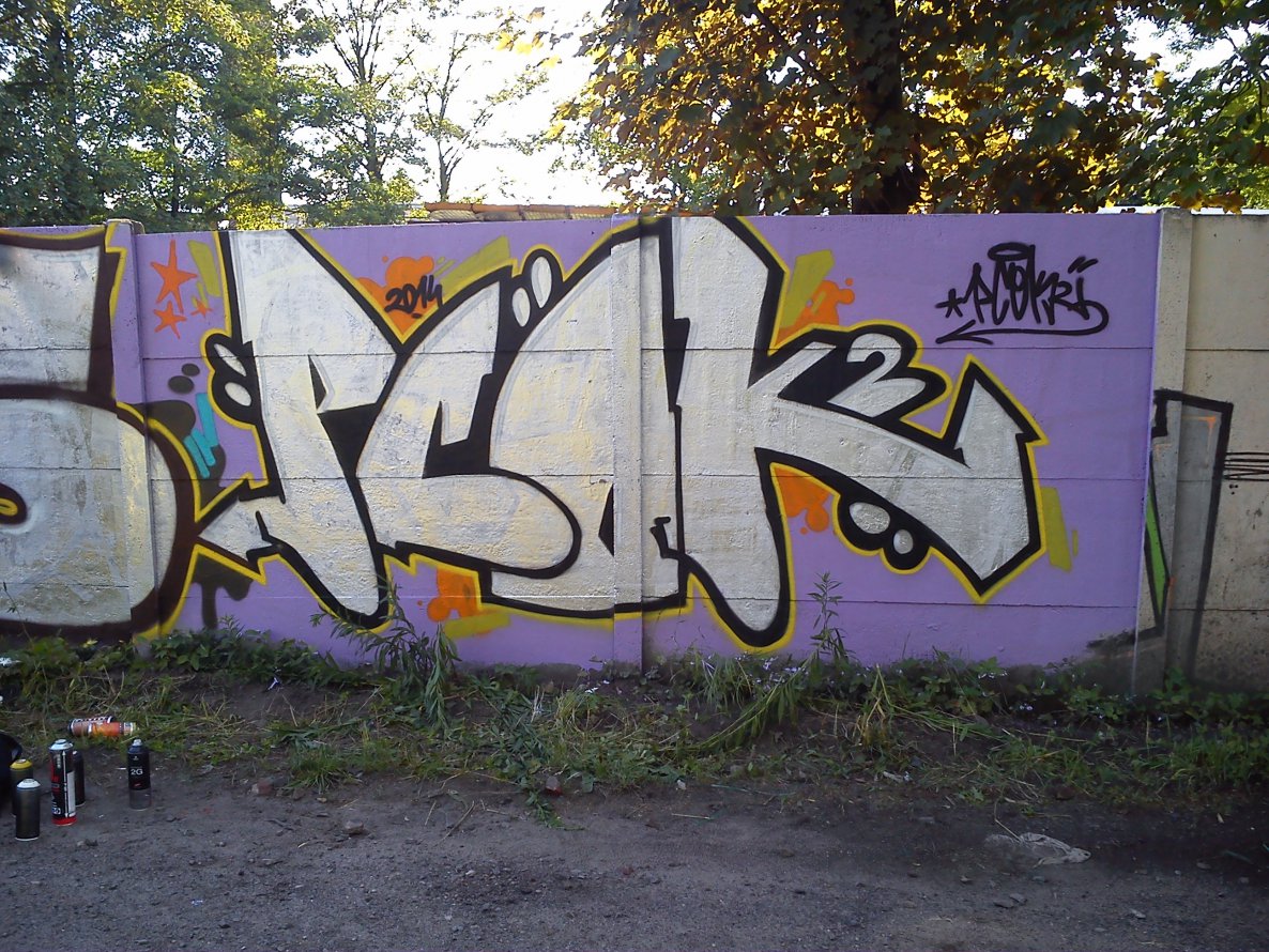 Graffiti Wall - Photo by pcok2 (2014)