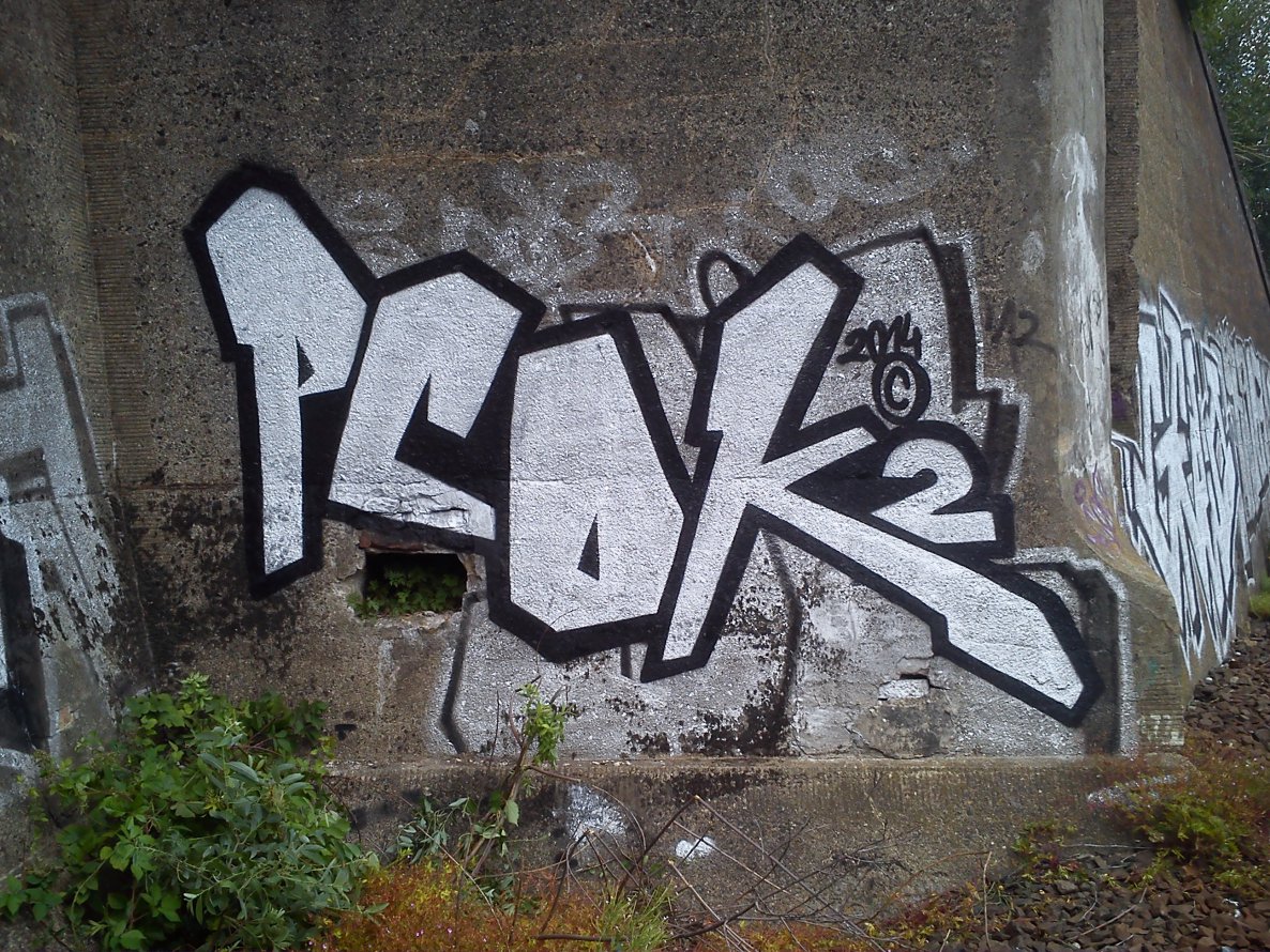 Graffiti Bombing - Photo by pcok2 (2014)