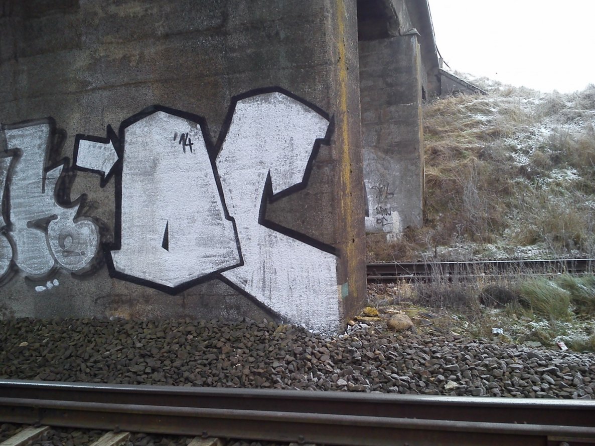 Graffiti Bombing - Photo by pcok2 (2014)
