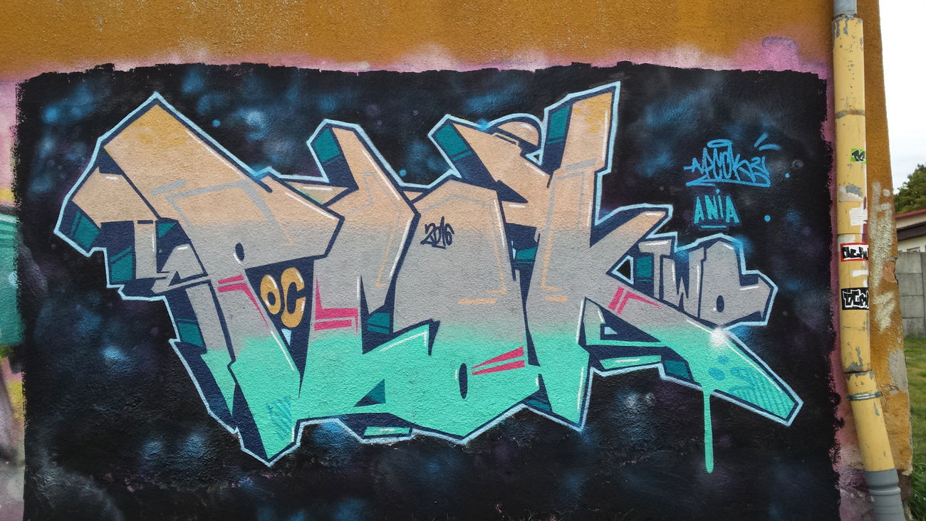 Graffiti Wall - Photo by pcok2 (2016)