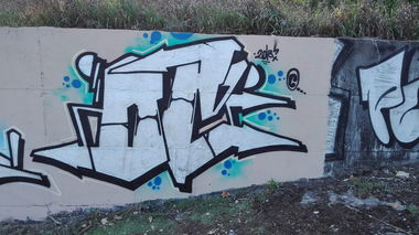 Graffiti Wall - Photo by pcok2 (2018)