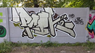 Graffiti Wall - Photo by pcok2 (2015)