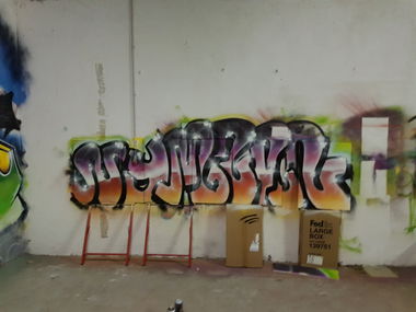 Graffiti Wall - Photo by peacemaker - nymzar