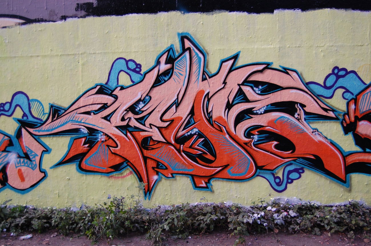 Graffiti Wall in Köln - Photo by peaks76 - rokdee, peak, dga (2010)