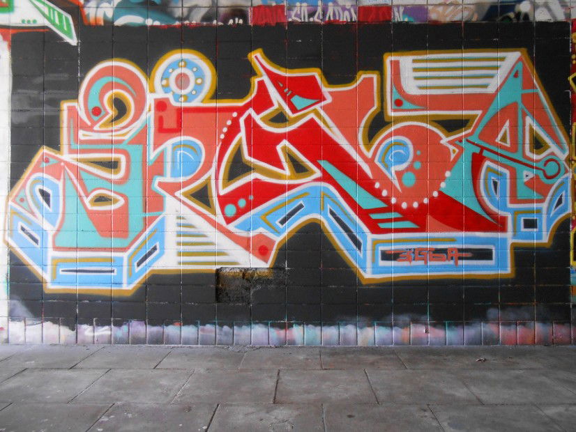 Graffiti Wall in Hamburg - Photo by peep - eigba, ega, peep