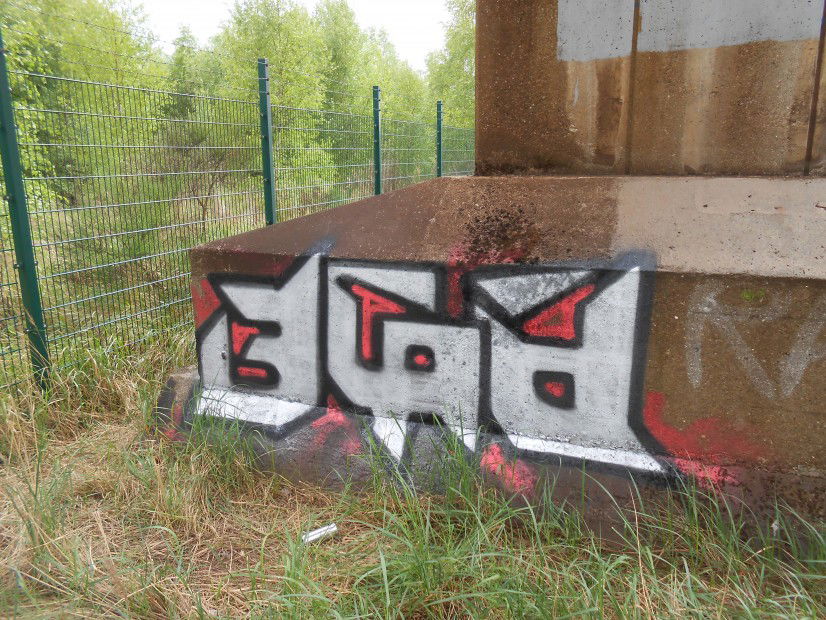 Graffiti Bombing in Hamburg - Photo by peep