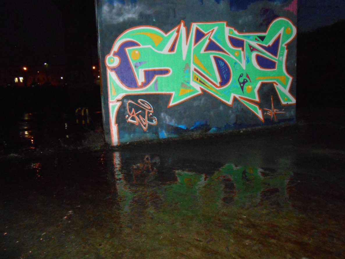 Graffiti Wall in Hamburg - Photo by peep - ega, eigba