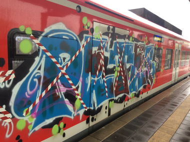 Graffiti Wall in Hannover - Photo by pewpew - peter, hannover