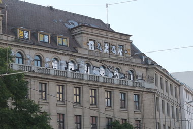 Graffiti Bombing in Leipzig - Photo by pewpew - Leipzig (2014)