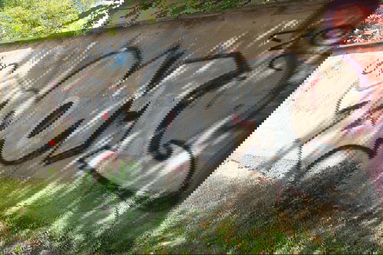 Graffiti Bombing in Leipzig - Photo by pewpew - zoom, leipzig