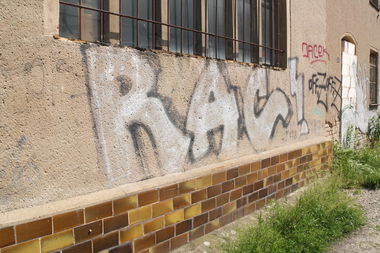 Graffiti Bombing in Leipzig - Photo by pewpew - rac, leipzig