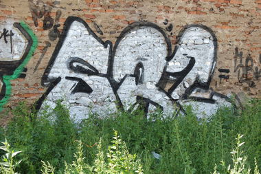 Graffiti Bombing in Leipzig - Photo by pewpew - mbk, srl, sb