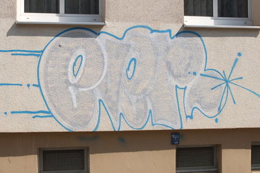 Graffiti Bombing in Leipzig - Photo by pewpew - ever, rac, leipzig