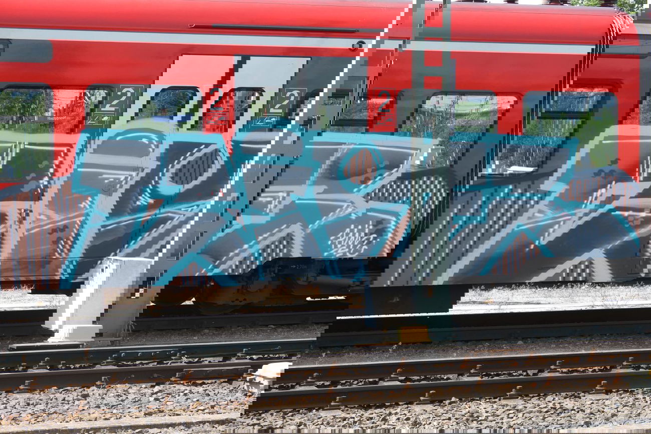 Graffiti Train in Hannover - Photo by pewpew - cive, hih, hannover (2014)