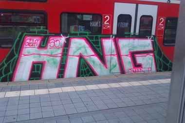 Graffiti Train in Hannover - Photo by pewpew - hng, gehtso, hannover (2014)