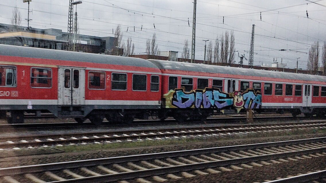 Graffiti in Hannover - Photo by pewpew - dq, tam, doqs (2015)