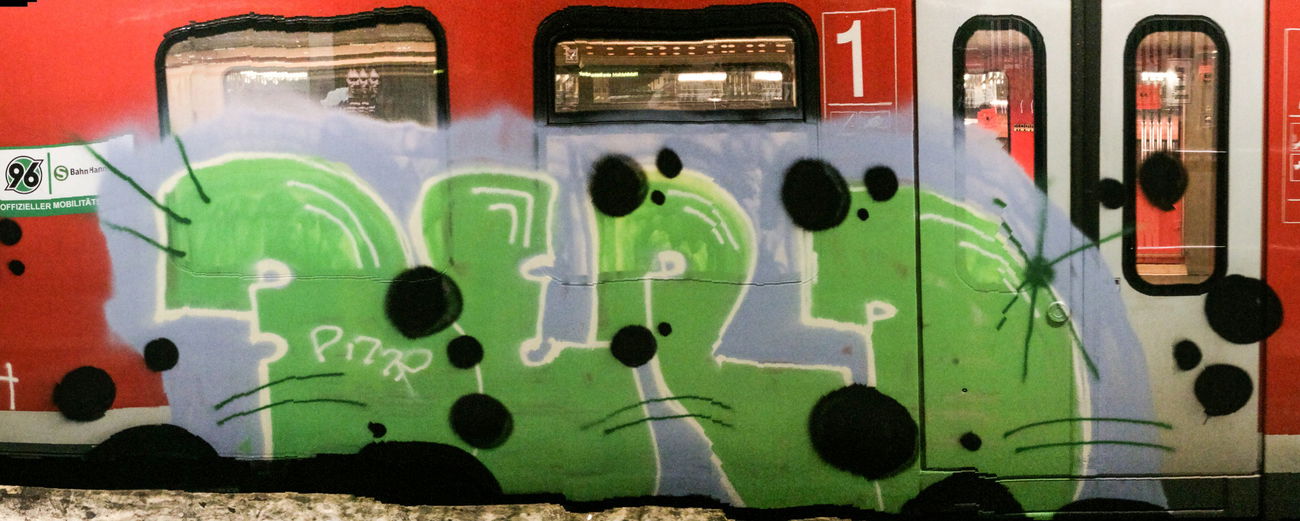 Graffiti Wall - Photo by pewpew