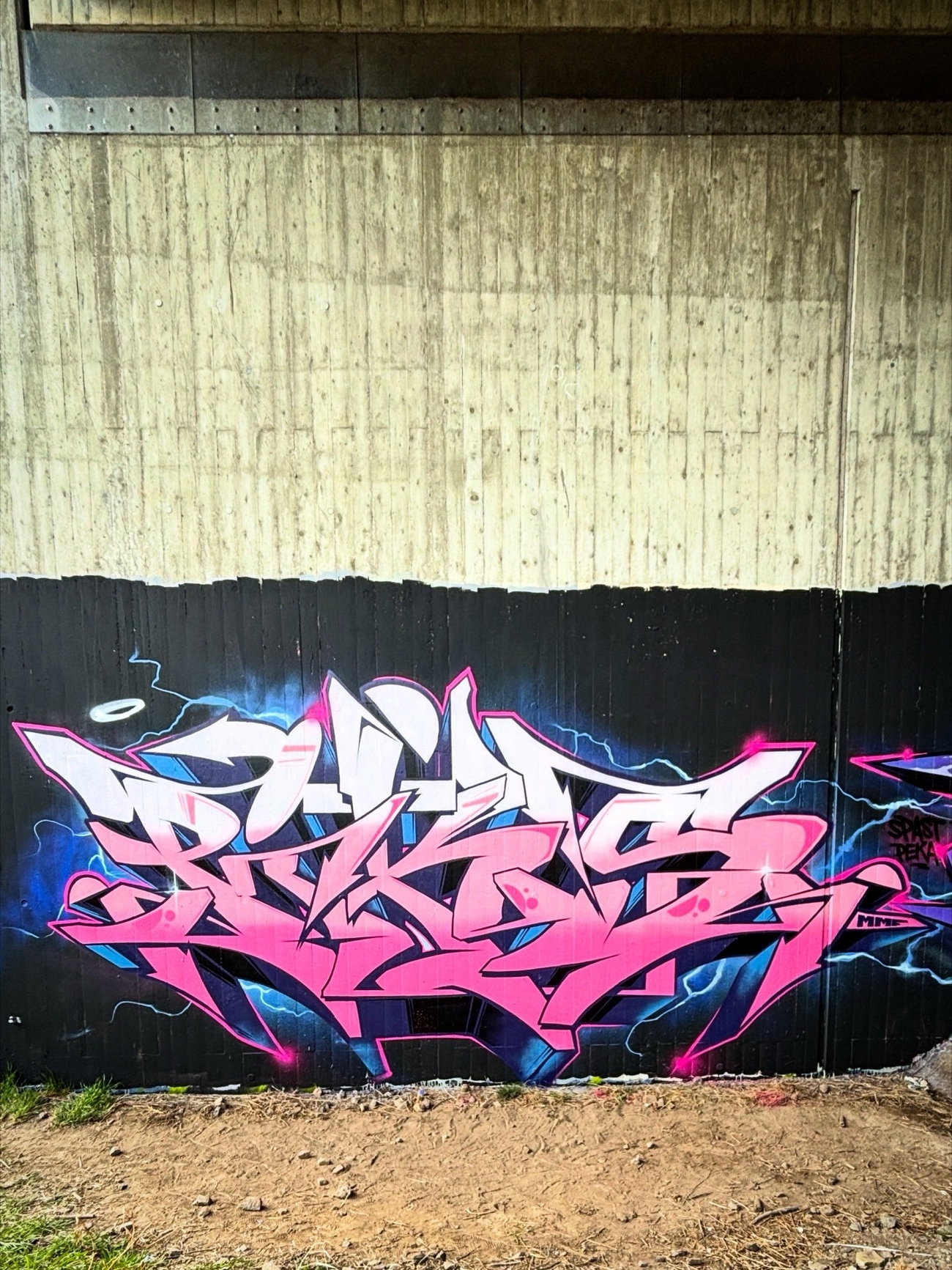 Graffiti Wall in Unterteutschenthal - Photo by picks906 - picks (2026)