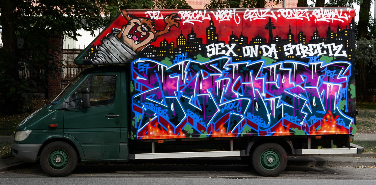 Graffiti Wall - Photo by pilotpirx - frost, 187, truck