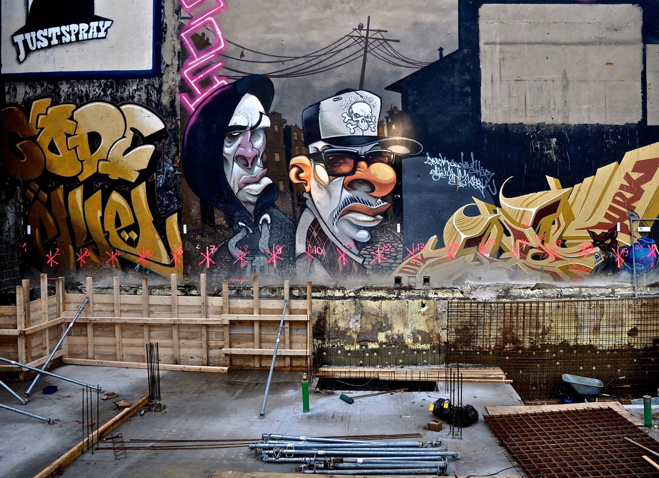 Graffiti Wall - Photo by pilotpirx - einz, eins, hamburg