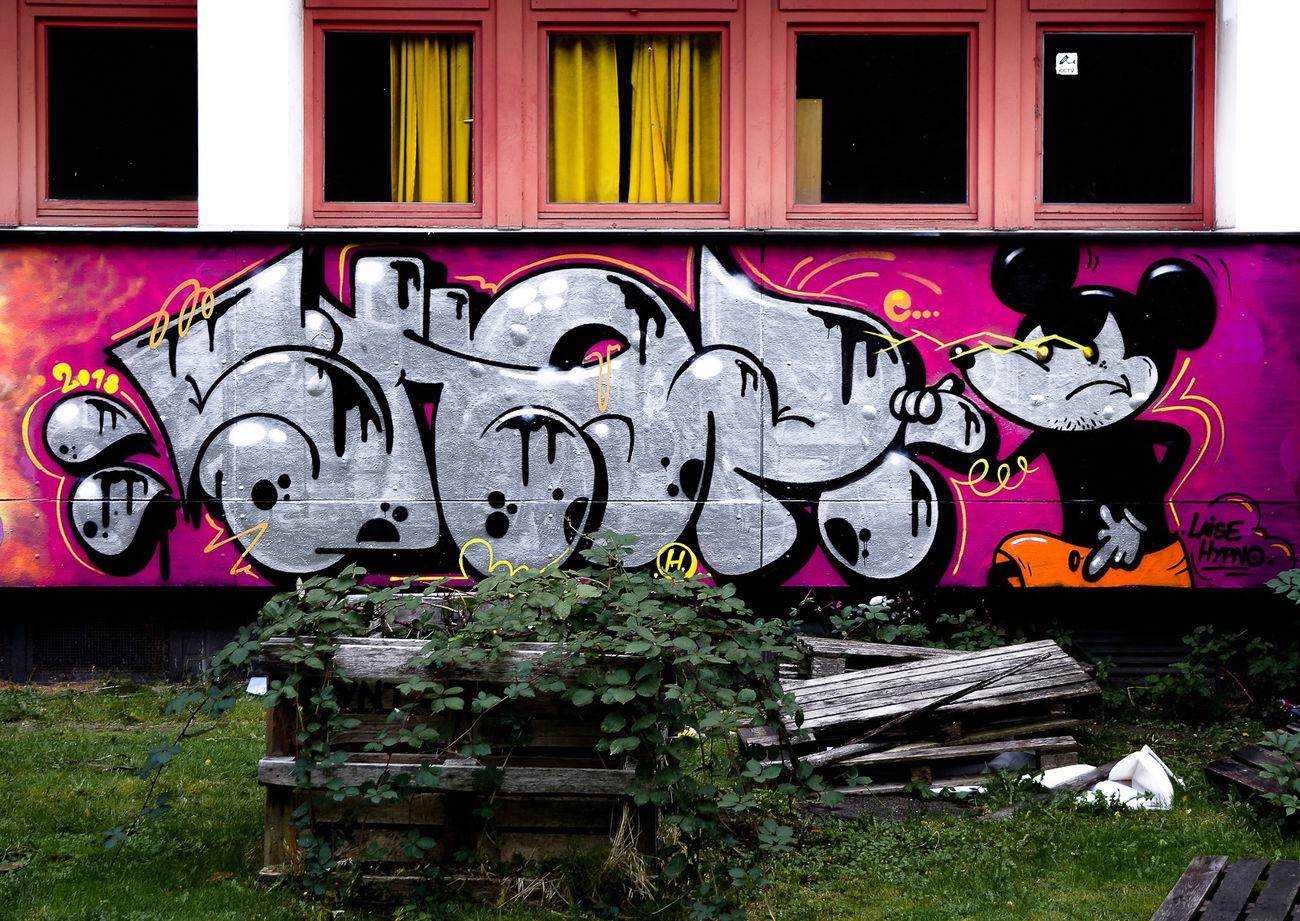 Graffiti Wall - Photo by pilotpirx - hamburg, germany, urban