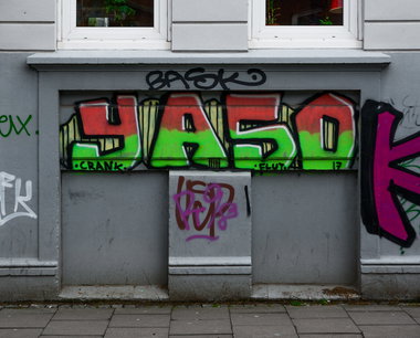 Graffiti Wall - Photo by pilotpirx - yaso, star, hamburg