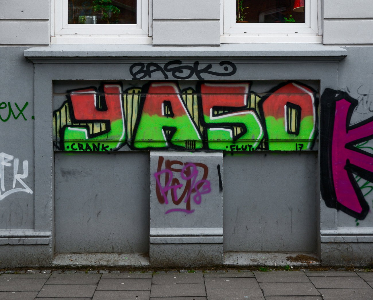 Graffiti Wall - Photo by pilotpirx - yaso, star, hamburg