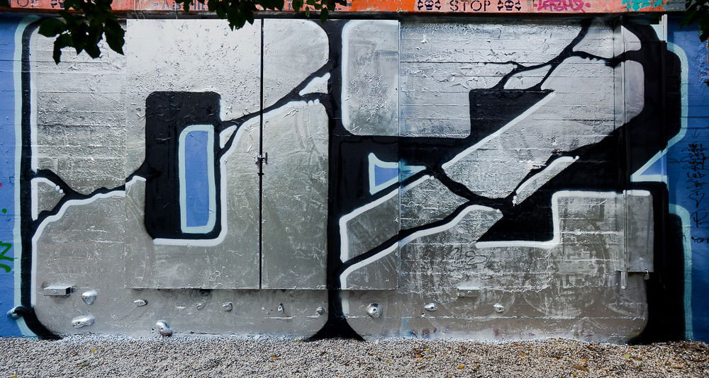 Graffiti Bombing - Photo by pilotpirx - ripOZ, OZ, sprühling