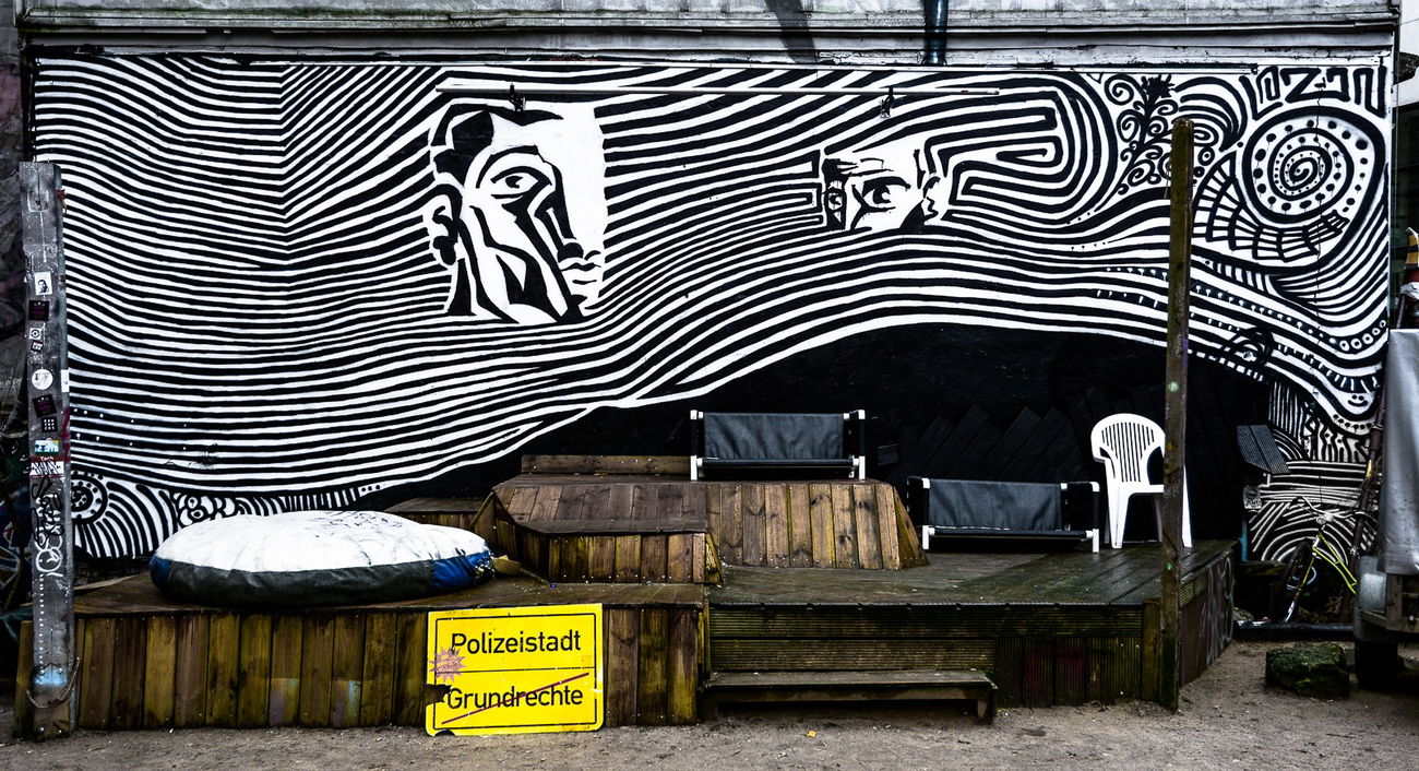 Graffiti Street Art - Photo by pilotpirx - hamburg, germany, urban