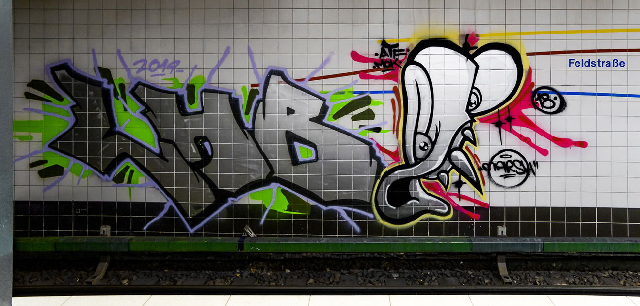 Graffiti Bombing - Photo by pilotpirx - hamburg, germany, urban (2018)