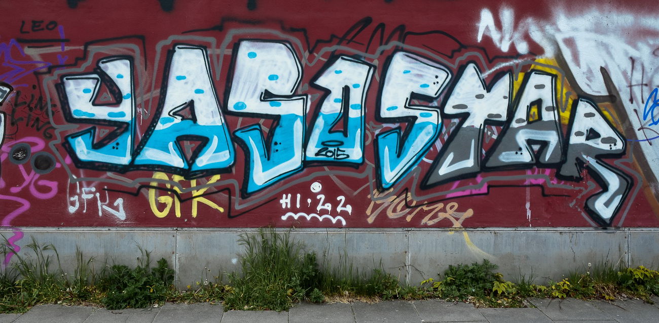 Graffiti Bombing - Photo by pilotpirx - hamburg, germany, urban (2017)