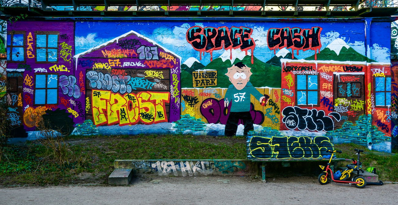 Graffiti Wall - Photo by pilotpirx - frost, 187, 187ers