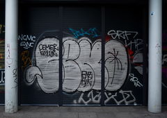 Graffiti Bombing - Photo by pilotpirx - hamburg, germany, urban