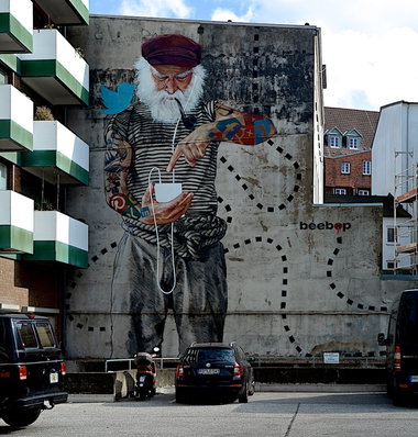 Graffiti Wall - Photo by pilotpirx - innerfields, hamburg, germany