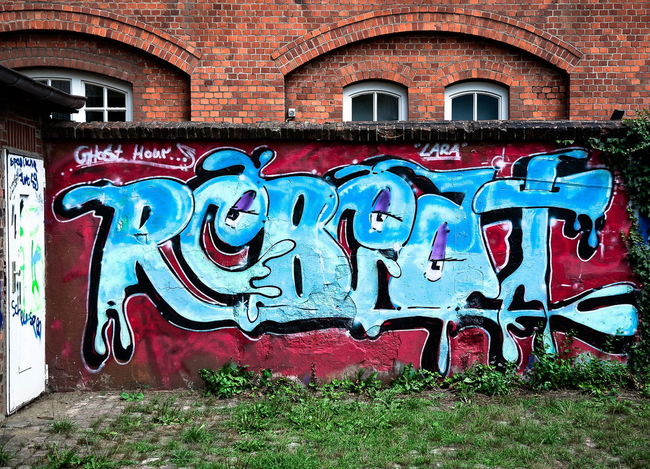 Graffiti Wall - Photo by pilotpirx - hamburg, germany, urban