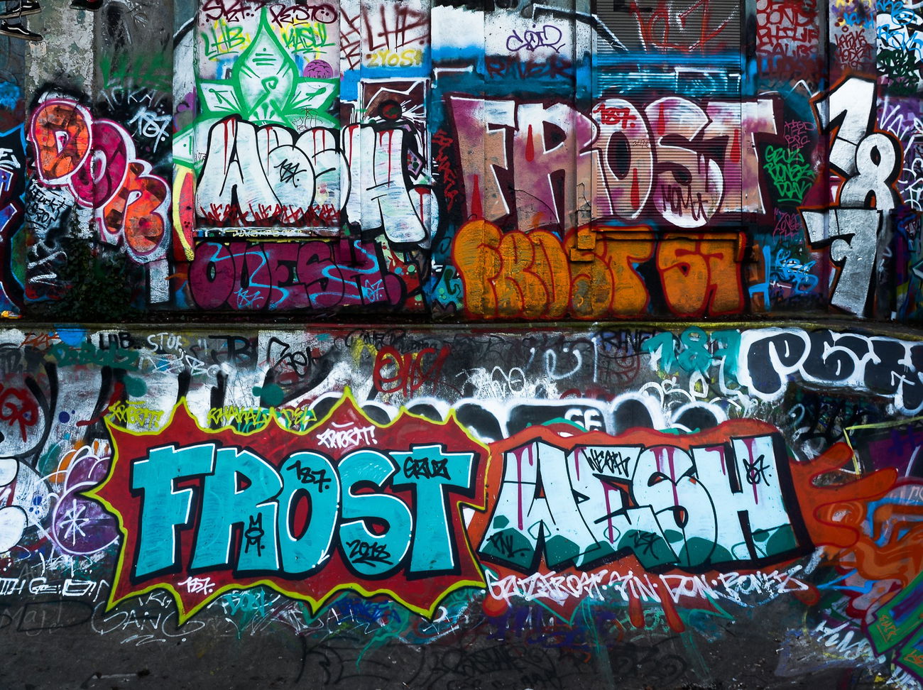 Graffiti Wall - Photo by pilotpirx - frost, wesh, 187