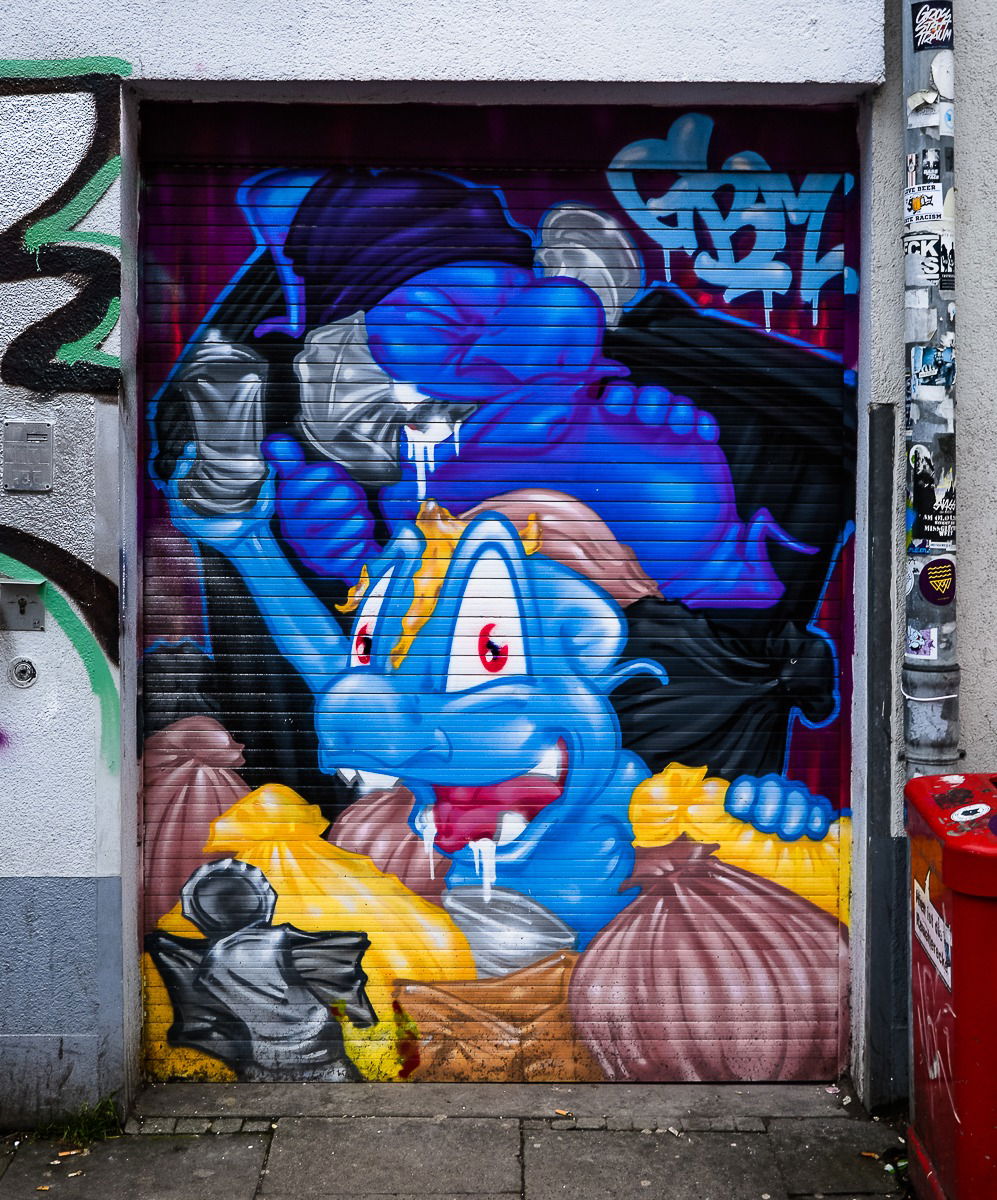 Graffiti Street Art - Photo by pilotpirx - shutter, hamburg, germany