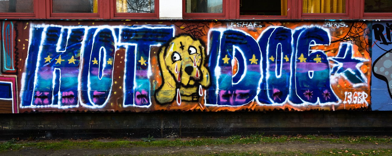 Graffiti Wall - Photo by pilotpirx - hotdog, hamburg, germany