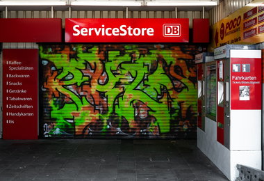 Graffiti Wall - Photo by pilotpirx - hamburg, germany, urban