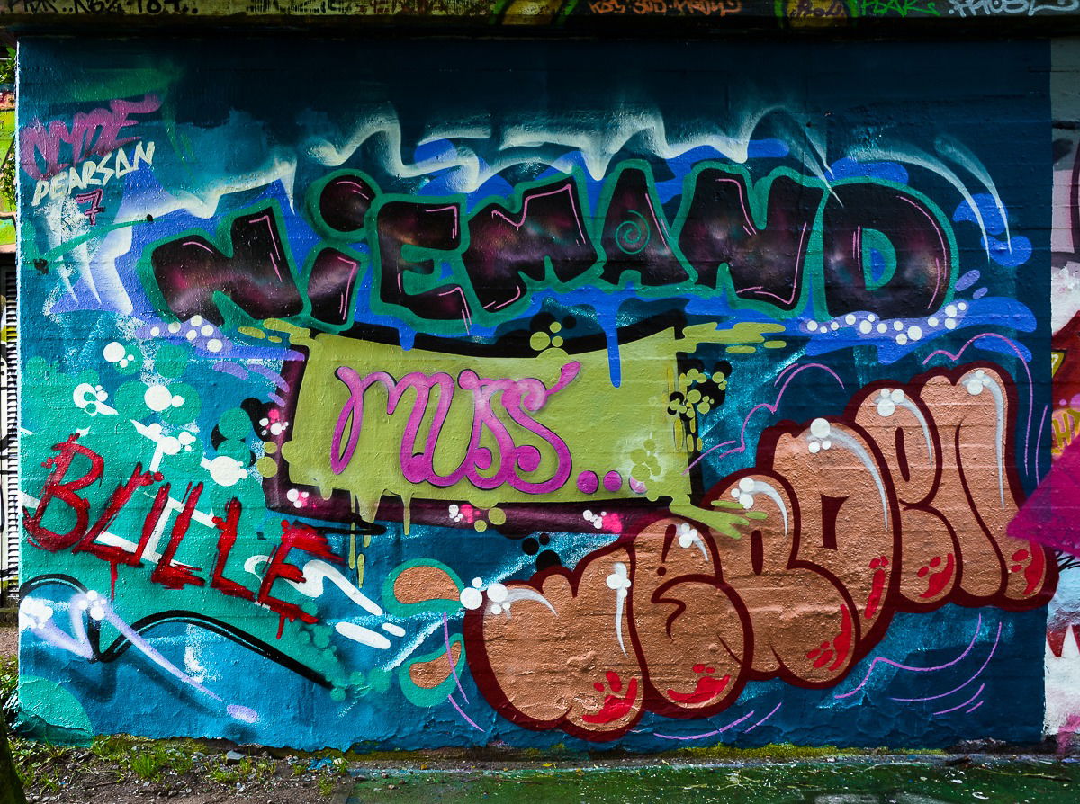 Graffiti Bombing - Photo by pilotpirx - hamburg, germany, graffiti