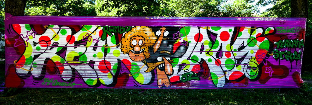 Graffiti Wall - Photo by pilotpirx - freakbros, hamburg, germany