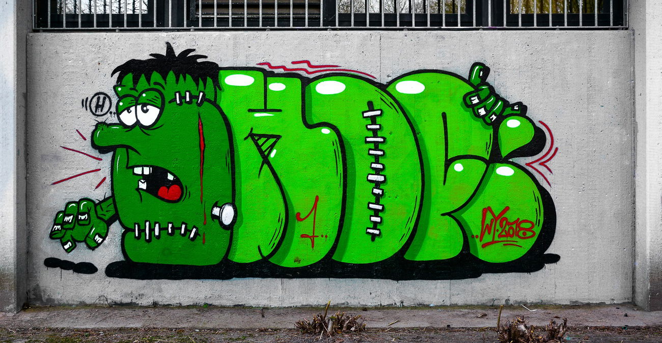 Graffiti Bombing - Photo by pilotpirx - hamburg, germany, urban