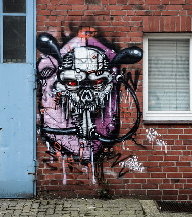 Graffiti Wall - Photo by pilotpirx - draxonetruth, drax, pase