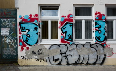 Graffiti Bombing - Photo by pilotpirx - hamburg, germany, urban