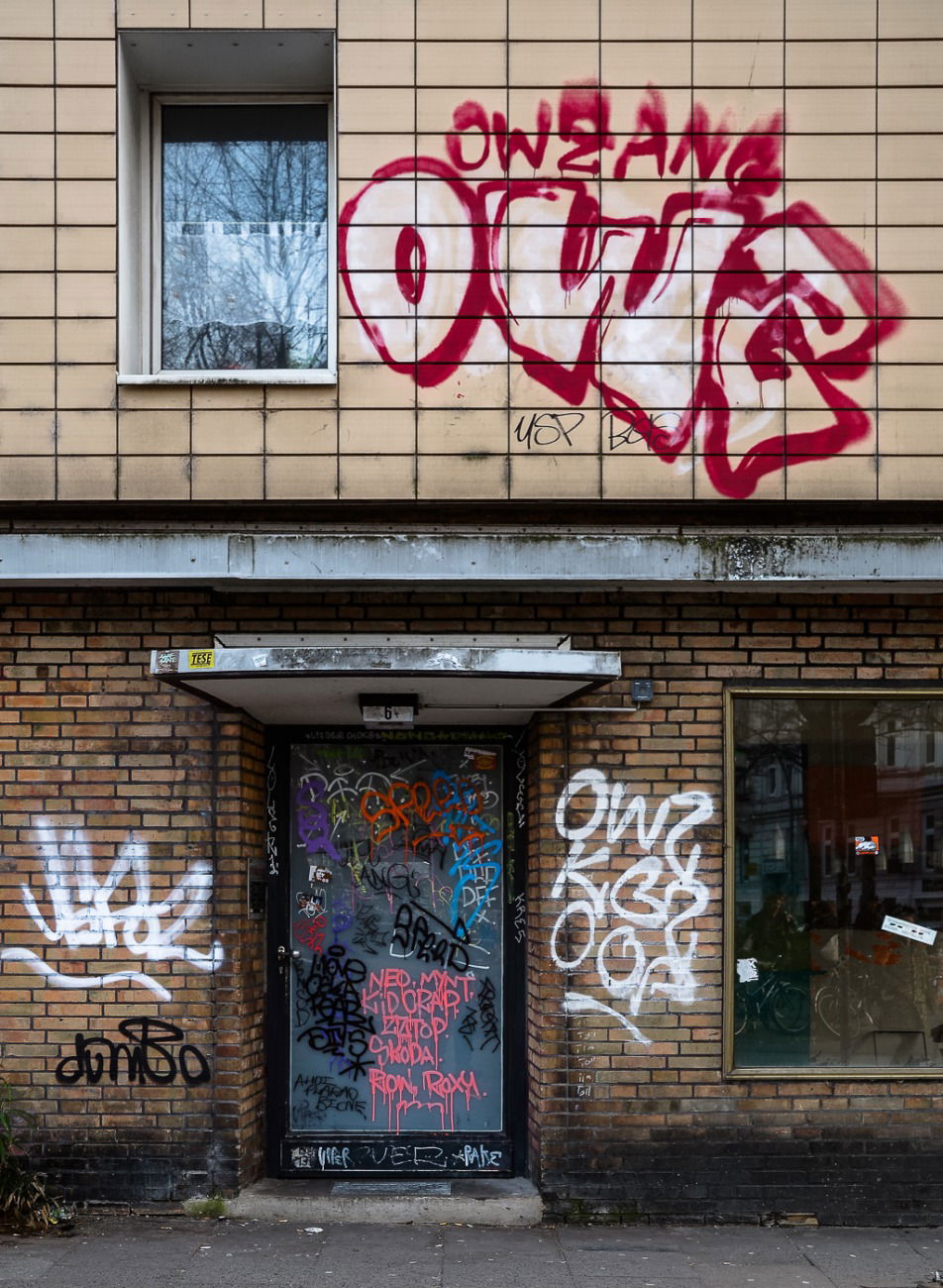 Graffiti Bombing - Photo by pilotpirx - hamburg, germany, graffiti