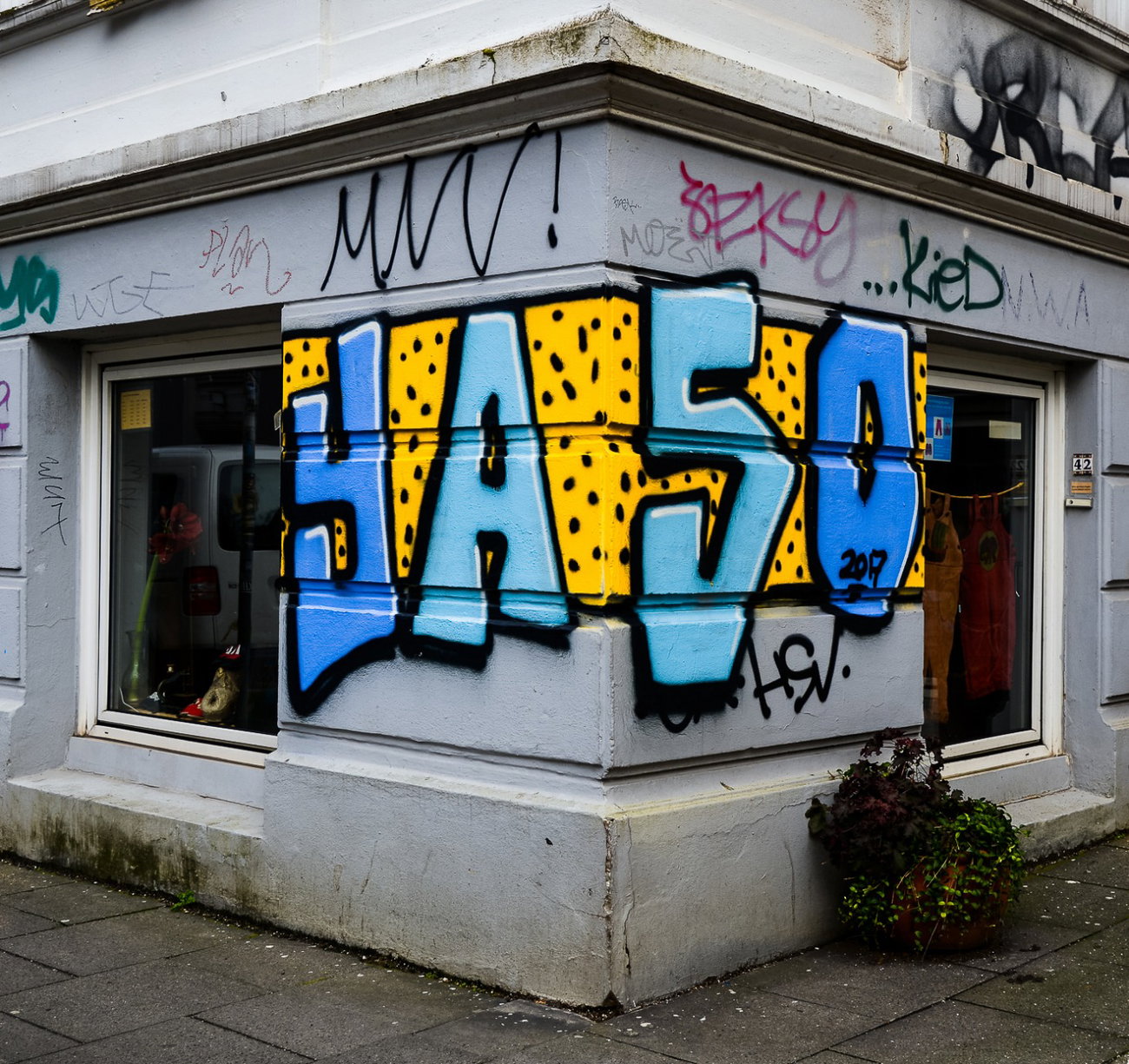 Graffiti Wall - Photo by pilotpirx - yaso, star, hamburg